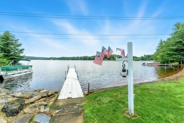17 Moorings Way, West Brookfield, MA 01585