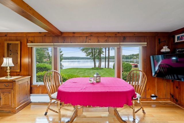 17 Moorings Way, West Brookfield, MA 01585