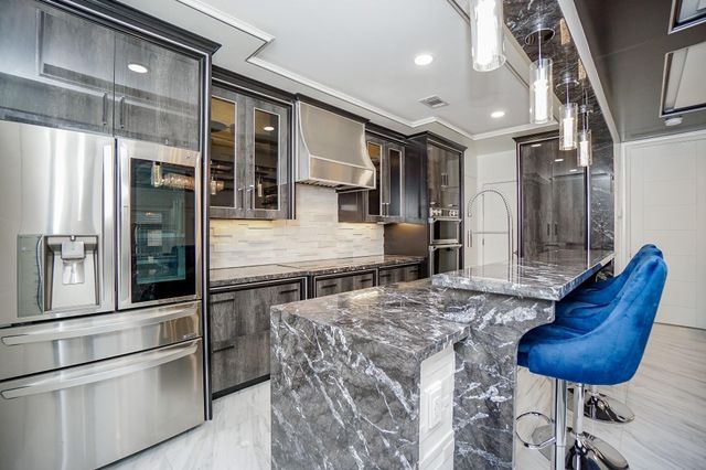 5711 Sugar Hill Drive Drive 29, Houston, TX 77057