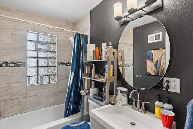 5936 N 35th STREET, Milwaukee, WI 53209