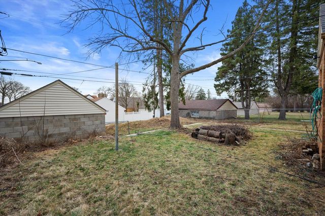 5936 N 35th STREET, Milwaukee, WI 53209