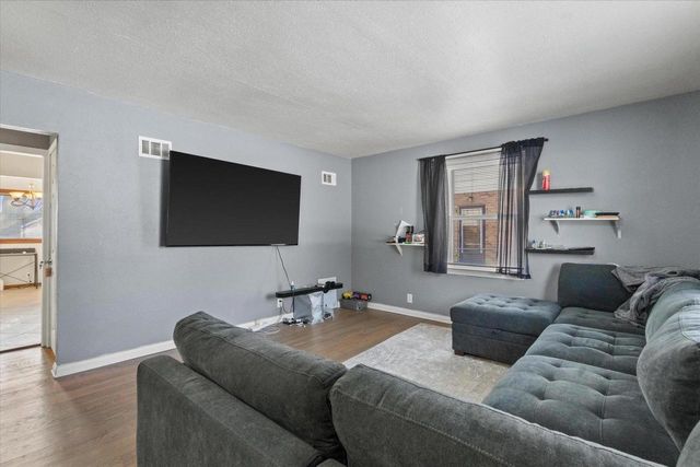 5936 N 35th STREET, Milwaukee, WI 53209