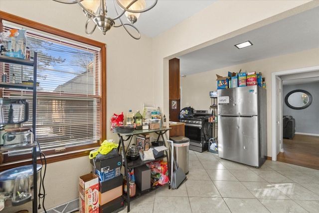 5936 N 35th STREET, Milwaukee, WI 53209