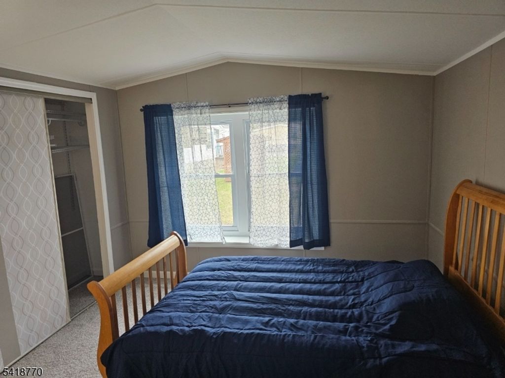 Image 13 of property listing at 10 Clover, White Twp., NJ 07823