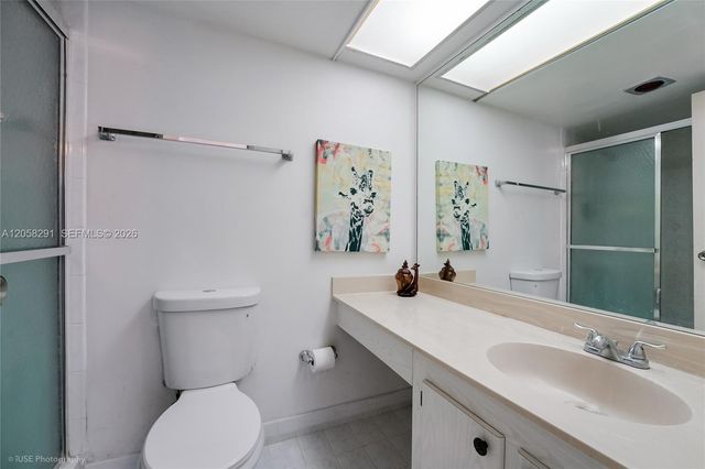 231 174th Street 617, Sunny Isles Beach, FL 33160