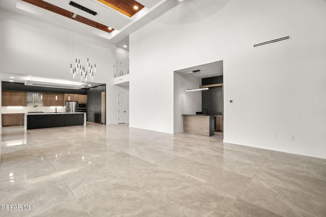 856 West Gate, El Paso, TX 79932