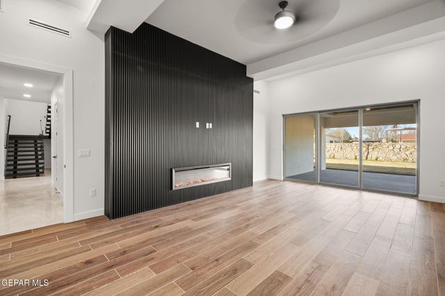 856 West Gate, El Paso, TX 79932