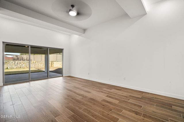 856 West Gate, El Paso, TX 79932