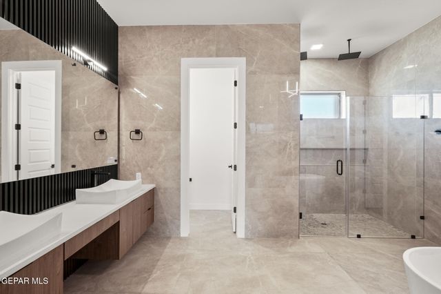 856 West Gate, El Paso, TX 79932