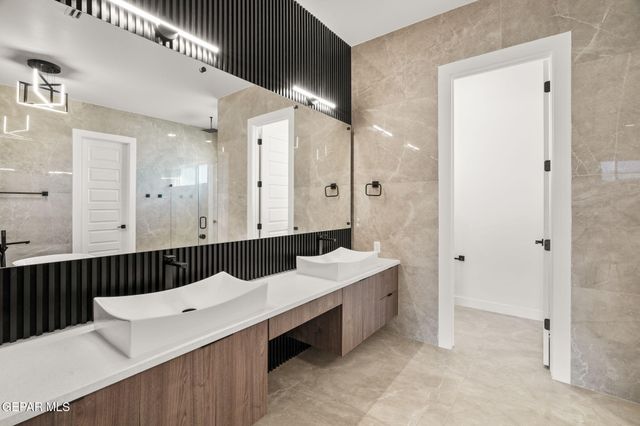 856 West Gate, El Paso, TX 79932