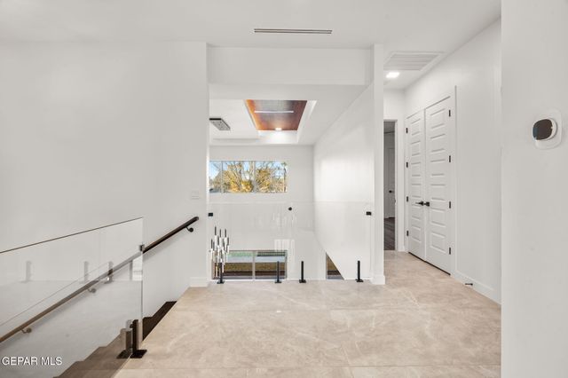 856 West Gate, El Paso, TX 79932