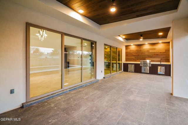 856 West Gate, El Paso, TX 79932