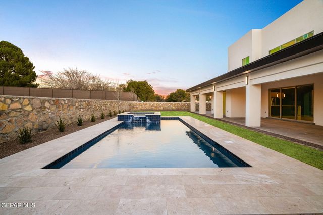 856 West Gate, El Paso, TX 79932