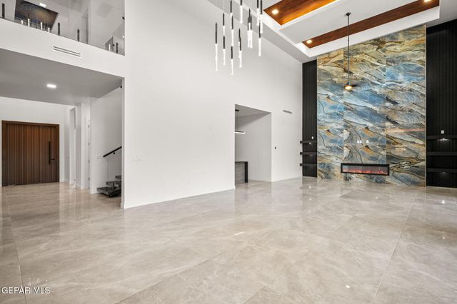 856 West Gate, El Paso, TX 79932