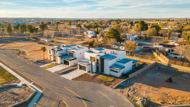 856 West Gate, El Paso, TX 79932