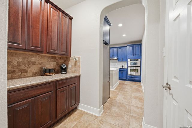 8026 Royal Fld, San Antonio, TX 78255