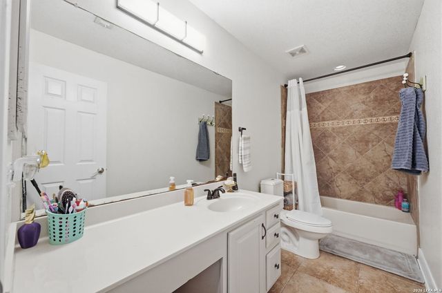 8026 Royal Fld, San Antonio, TX 78255