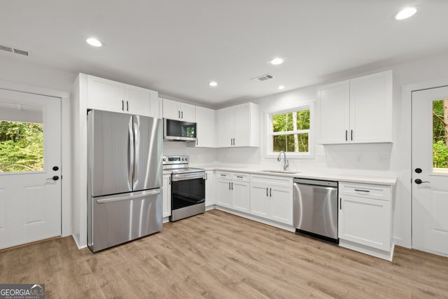 47 White Oak Court, Cleveland, GA 30528