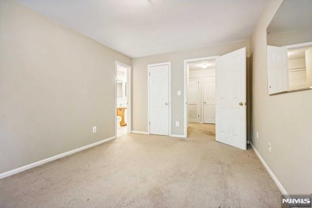 2612 Hemingway Lane, Mahwah, NJ 07430