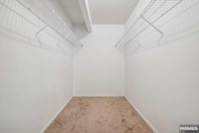 2612 Hemingway Lane, Mahwah, NJ 07430