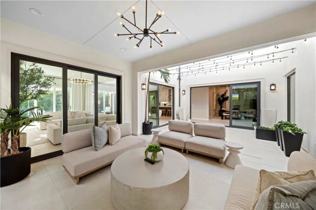 106 Coldwater, Irvine, CA 92602
