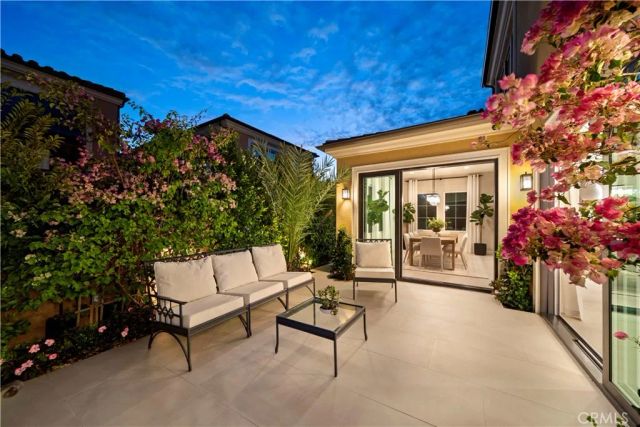 106 Coldwater, Irvine, CA 92602