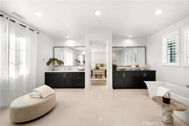 106 Coldwater, Irvine, CA 92602