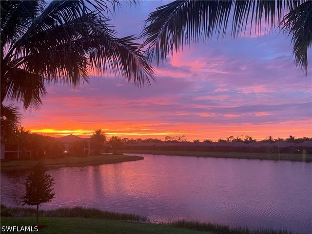 3191 Serenity CT 201, Naples, FL 34114