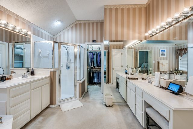 7928 Fox Chase Drive, Arlington, TX 76001