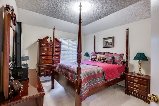 7928 Fox Chase Drive, Arlington, TX 76001