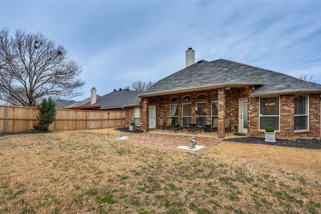 7928 Fox Chase Drive, Arlington, TX 76001