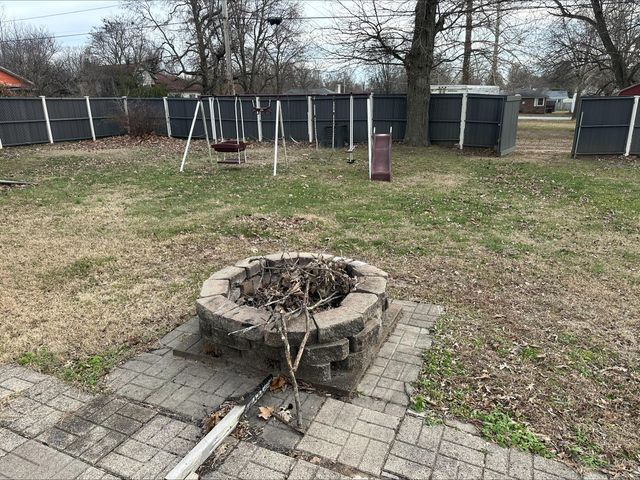 559 E Pleasant Street, Mt Vernon, MO 65712