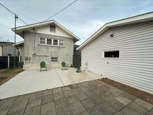 559 E Pleasant Street, Mt Vernon, MO 65712