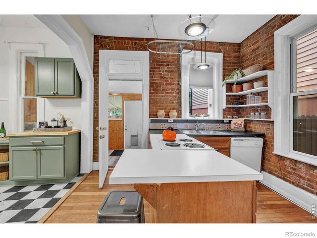 1876 Race Street, Denver, CO 80206