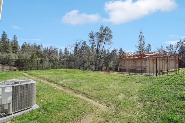 1015 Utah Dr, Placerville, CA 95667