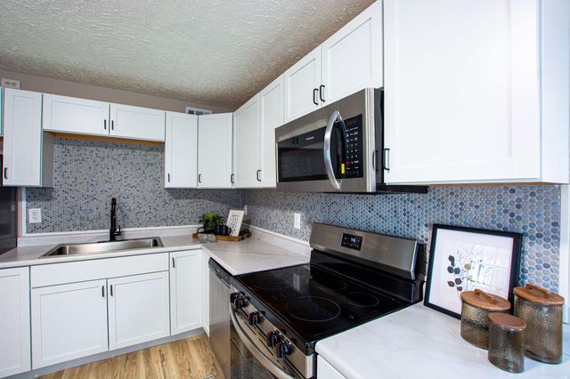 1103 SILVER Lane, Carter Lake, IA 51510