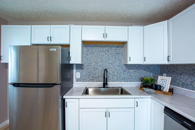 1103 SILVER Lane, Carter Lake, IA 51510