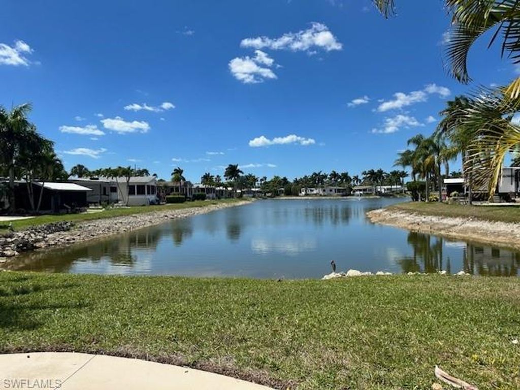 1343 Amethyst Lake LN, NAPLES, FL 34114 — photo 4