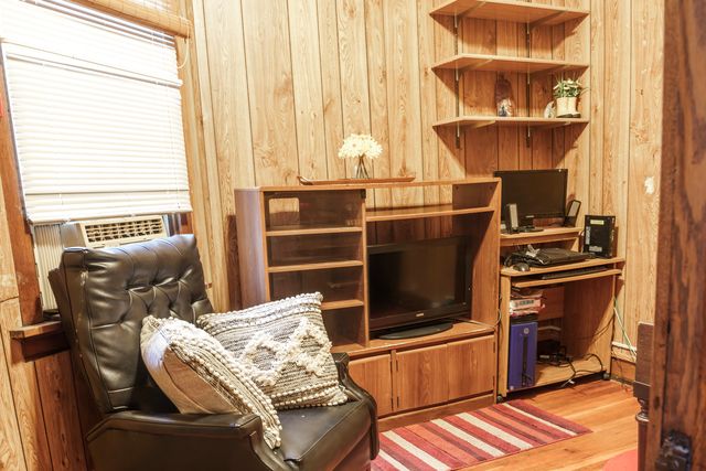 6418 S Drexel Avenue, Chicago, IL 60637