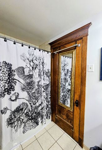 6418 S Drexel Avenue, Chicago, IL 60637