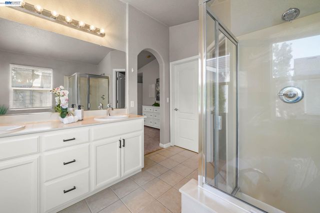 7318 Carter Ave, Newark, CA 94560
