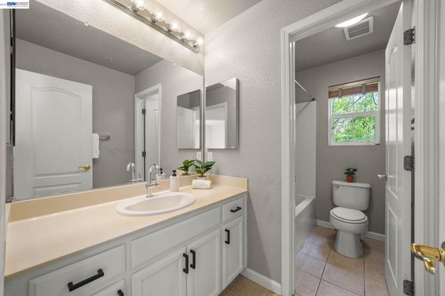 7318 Carter Ave, Newark, CA 94560