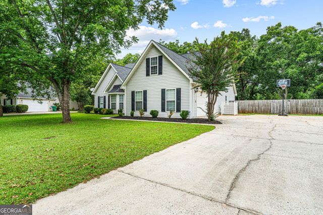 111 Grove Lane, Kathleen, GA 31047