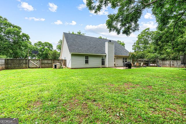 111 Grove Lane, Kathleen, GA 31047