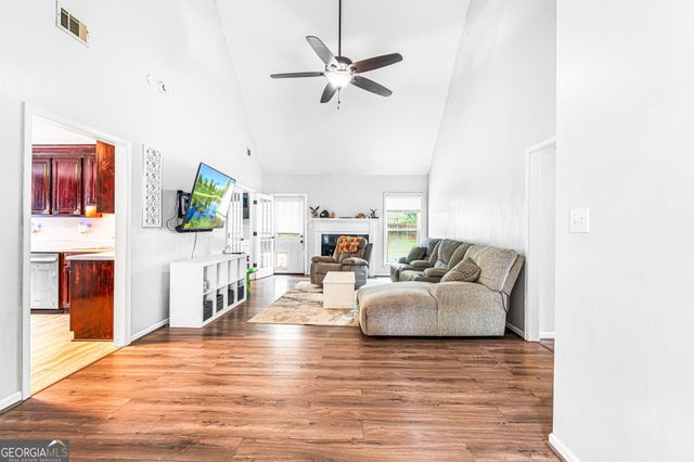 111 Grove Lane, Kathleen, GA 31047