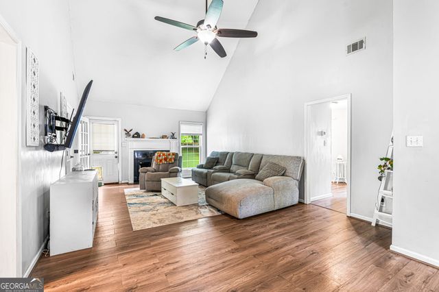 111 Grove Lane, Kathleen, GA 31047