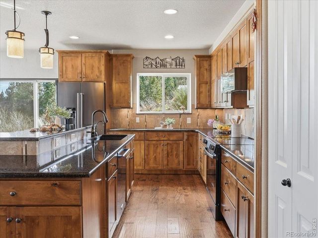 2565 Davis Ranch Road, Bellvue, CO 80512