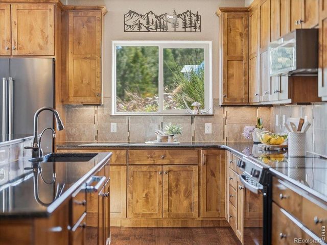 2565 Davis Ranch Road, Bellvue, CO 80512