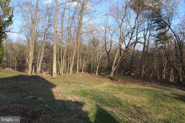 97 MADISON AVE, Mount Holly, NJ 08060