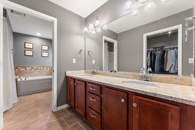 3302 Kestrel Street, Valparaiso, IN 46383